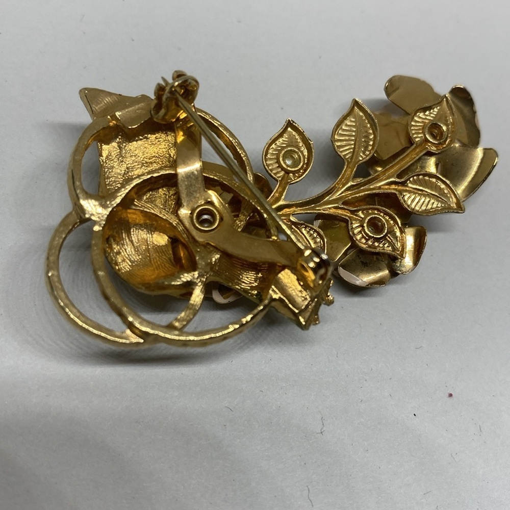 Vintage Floral Pearl Brooch​ - Picture 7 of 8